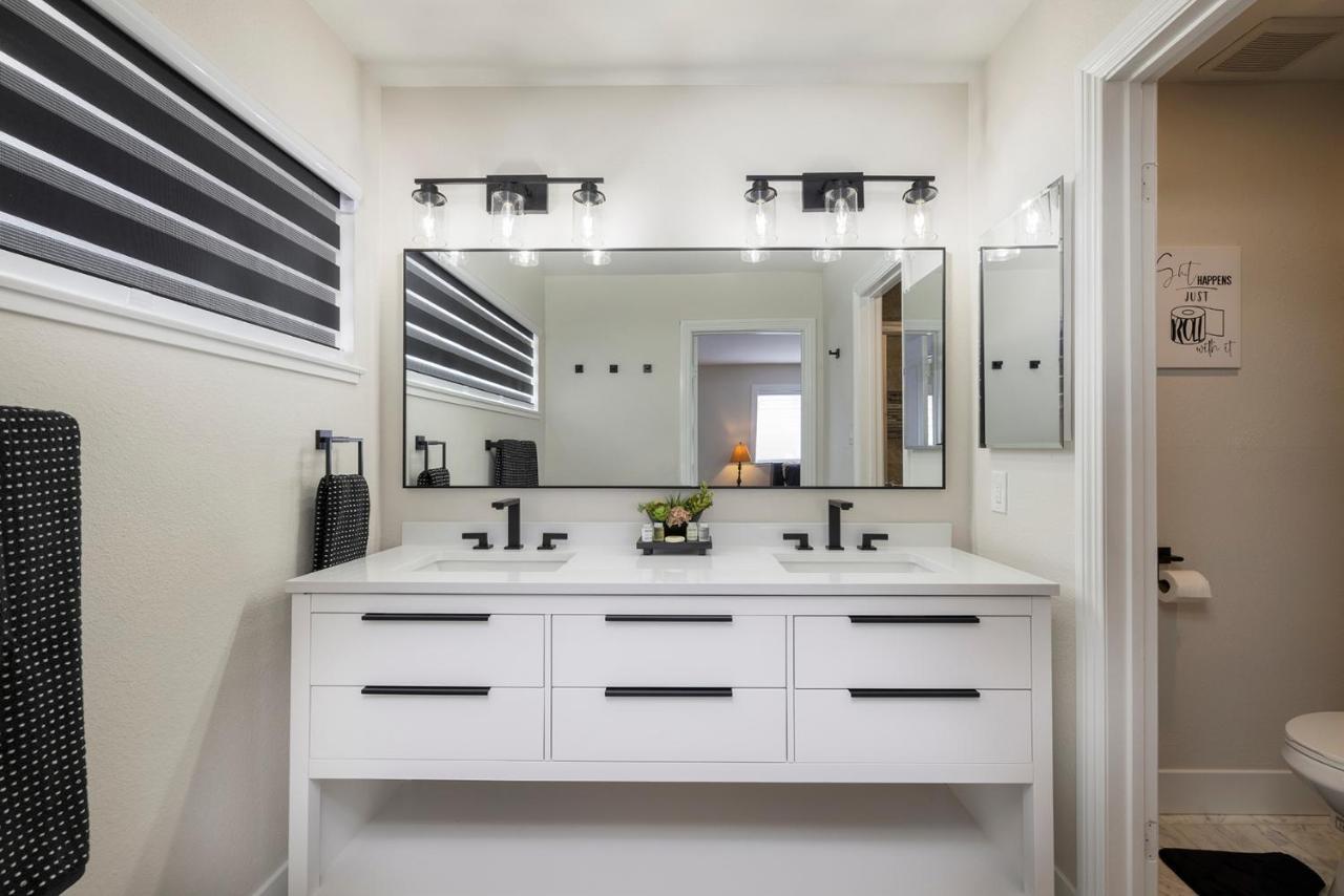 Single Story Minutes From Summerlin With Rv Parking & Dog Friendly Las Vegas Eksteriør billede